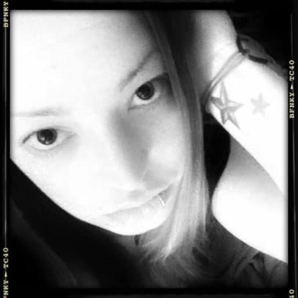 Meet your Posher, Angie